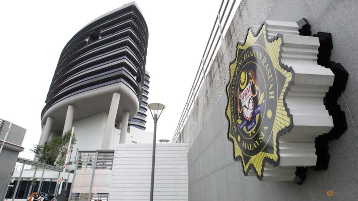 Malaysia to charge two top military officers over alleged corruption