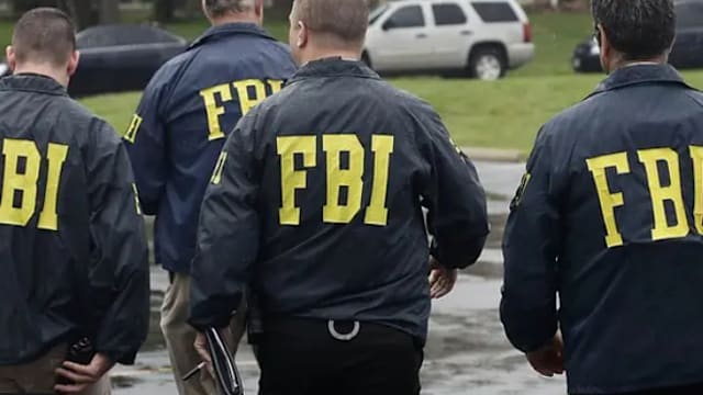 美媒：至少十名曾参与特朗普“密件门”FBI人员被解雇