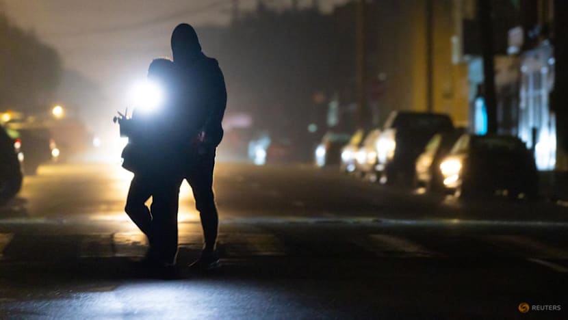 Electricity outage hits San Francisco, thousands without power