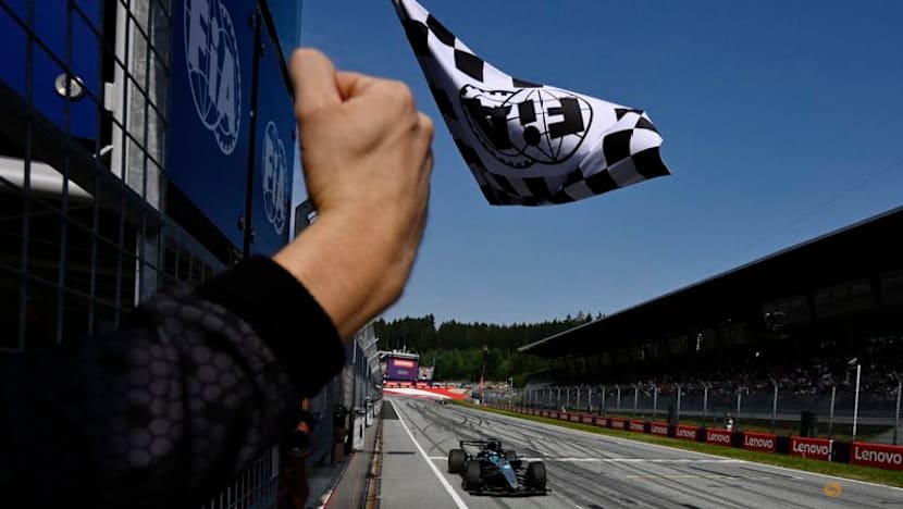 Thirsty Russell wins in Austria to trim Antonelli's lead