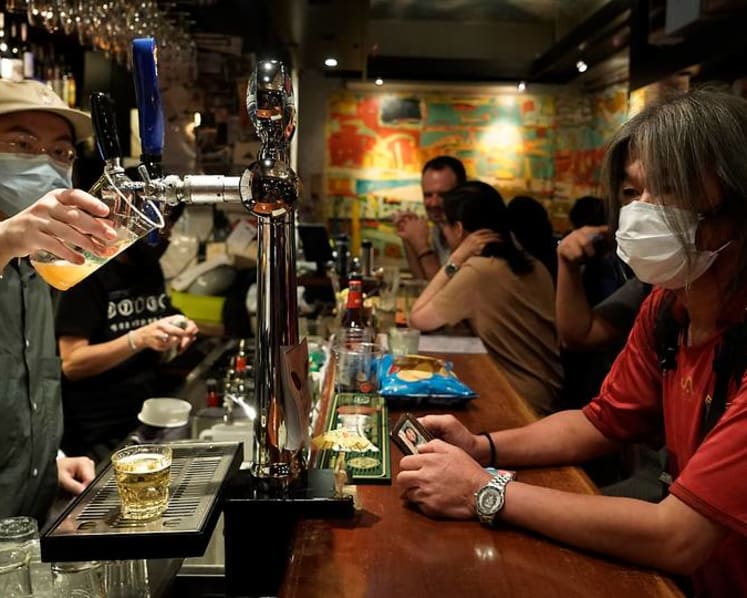 Pandemic, politics lead to closure of storied Hong Kong bar