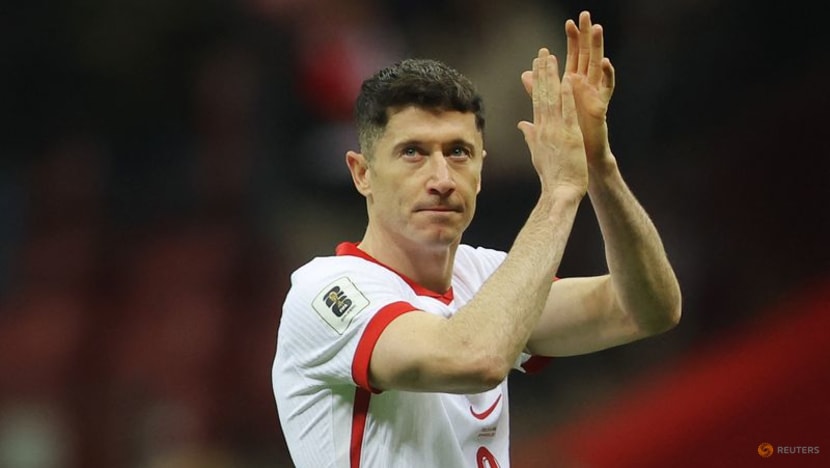 Poland manager says Lewandowski wants to return to national team