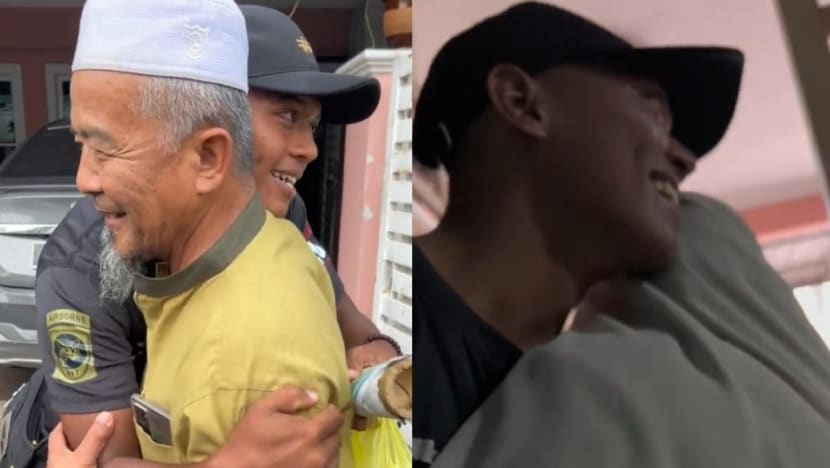 Sudah dua tahun beraya di perantauan, lelaki M'sia ini beri kejutan kepada ibu Sudah dua tahun beraya di perantauan, lelaki M'sia ini beri kejutan kepada ibu