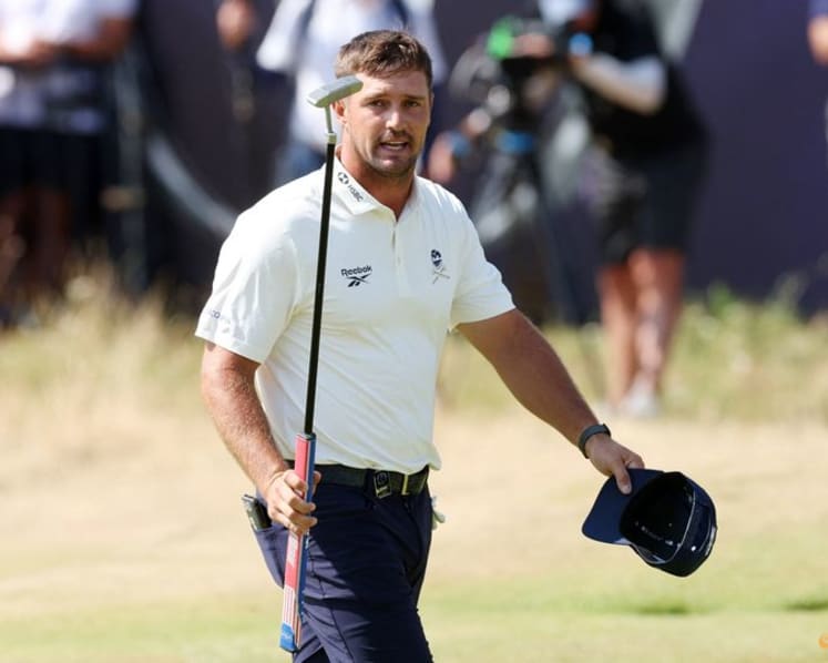 DeChambeau answers Faldo's 'zero clue' jibe with 67 at Birkdale