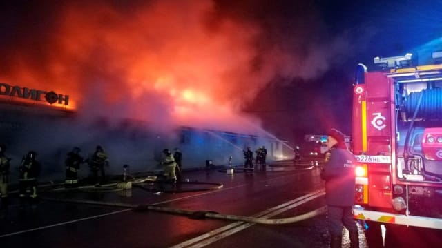 俄罗斯一间咖啡馆兼酒吧起火 导致至少15人死亡