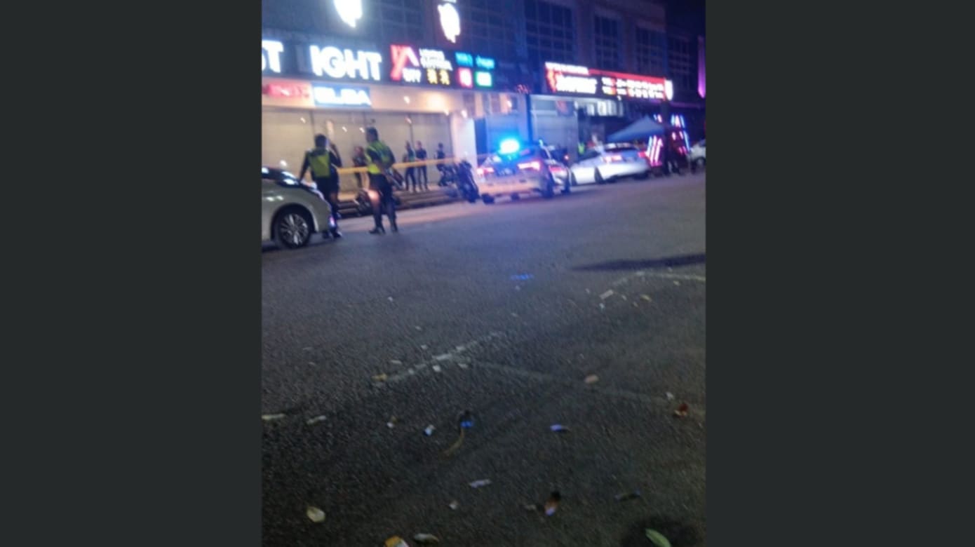 柔佛士姑来娱乐场所发生枪击案 一死两伤嫌犯仍在逃