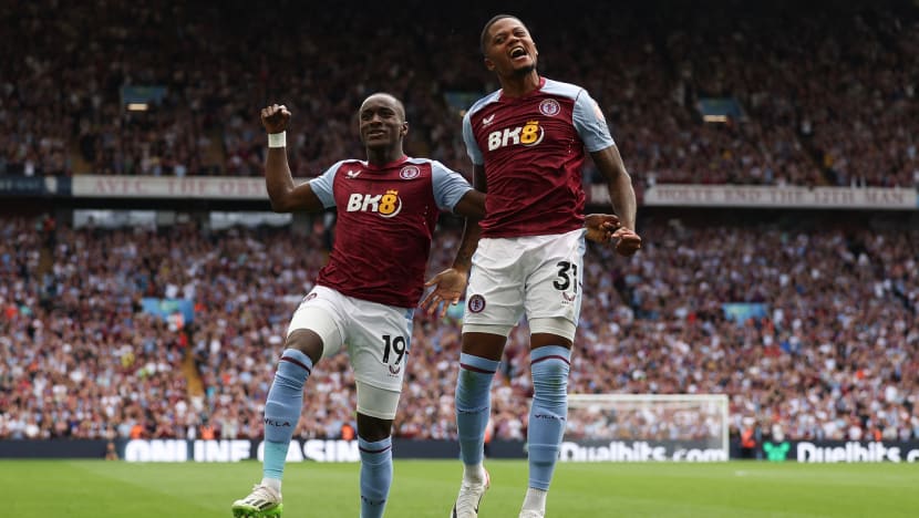 Polis siasat serangan ke atas bas pasukan Aston Villa selepas benam Burnley 3-1 Polis siasat serangan ke atas bas pasukan Aston Villa selepas benam Burnley 3-1