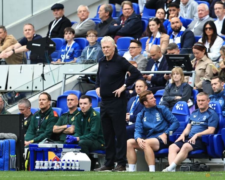 Moyes surprised Everton owners are open to sale of controlling stake