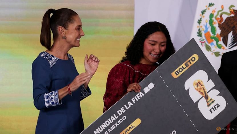 South Africa to depart for World Cup on Monday after visa 'debacle'