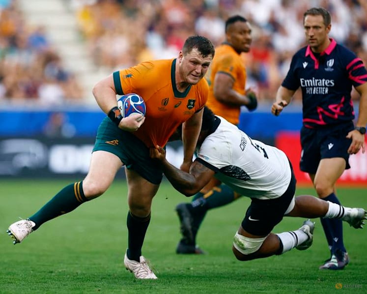 New front row and centre pairing as Australia strengthen side