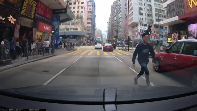 港男童闹区马路狂奔 父涉疏忽照顾被捕