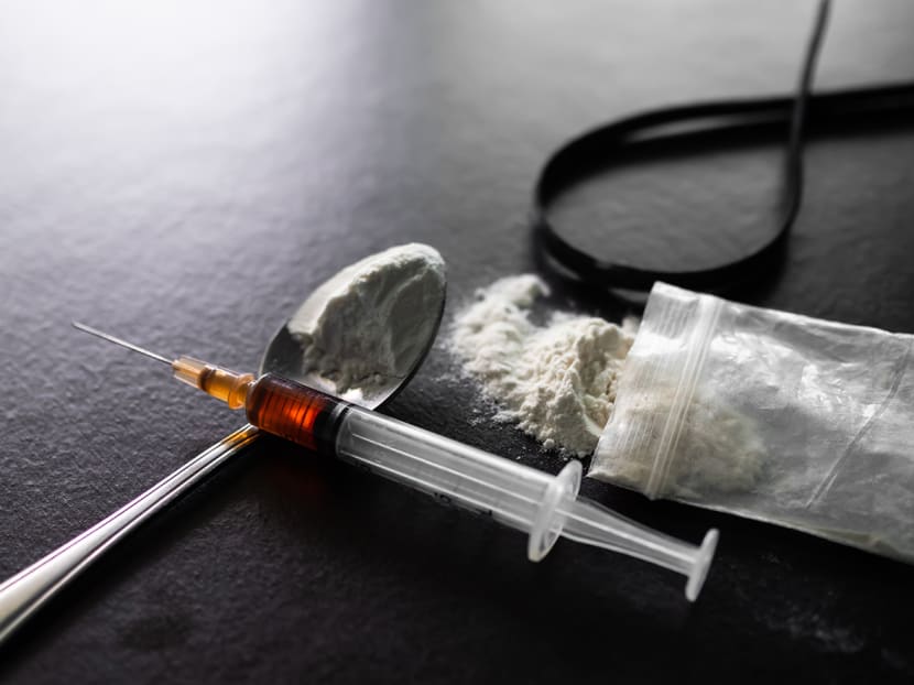 A study found that the mean age that people started consuming drugs is 15.9 years old.