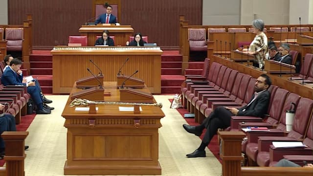 被免去反对党领袖后换座位 毕丹星：座位不同 使命不变