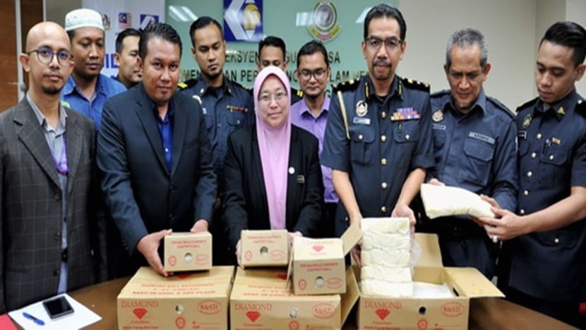 6,000 doh roti prata guna logo halal tidak sah, dirampas