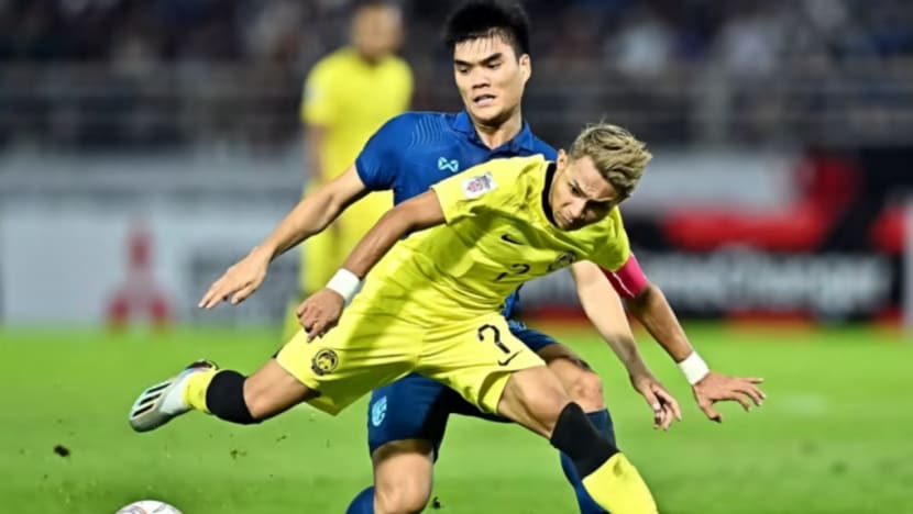 Thailand mara ke peringkat akhir Piala AFF; tundukkan M'sia 3-0 Thailand mara ke peringkat akhir Piala AFF; tundukkan M'sia 3-0
