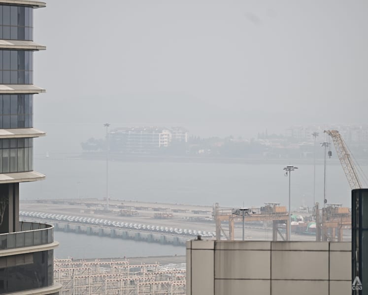 Singapore air quality enters unhealthy range in three regions