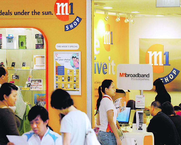 Free data roaming in M’sia and Indonesia with M1’s local prepaid bundles