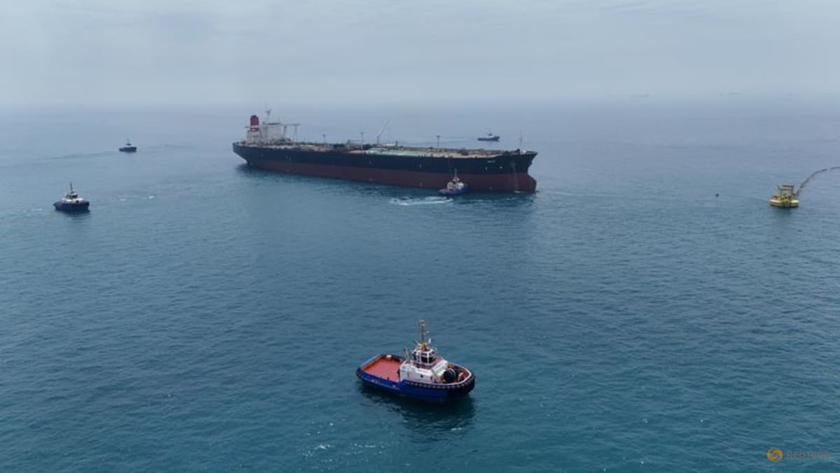 Oil prices fall to prewar levels on rising Middle East supply