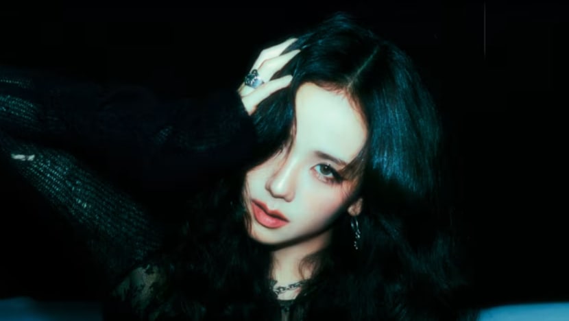Jisoo buat penampilan di Orchard Central sempena acara 'pop up' pada 7 Mac 