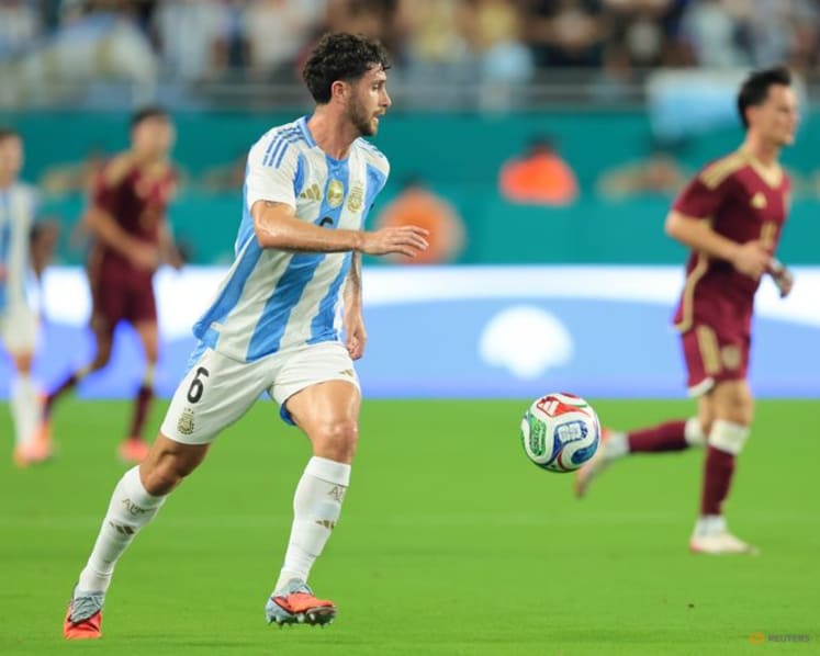 Argentina call up Senesi for World Cup after Balerdi injury