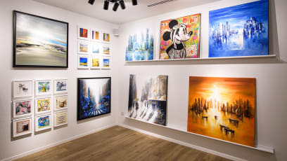 This New Art Gallery At Paragon Sells Artworks By Size At Affordable Prices — So That Even First-Time Art Buyers Won’t Feel Intimidated