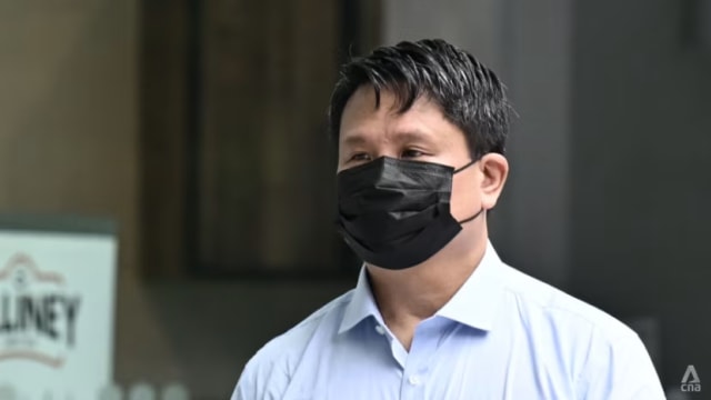用骗来的20万元赌博还偷拍裙底 大学前主管判监46周