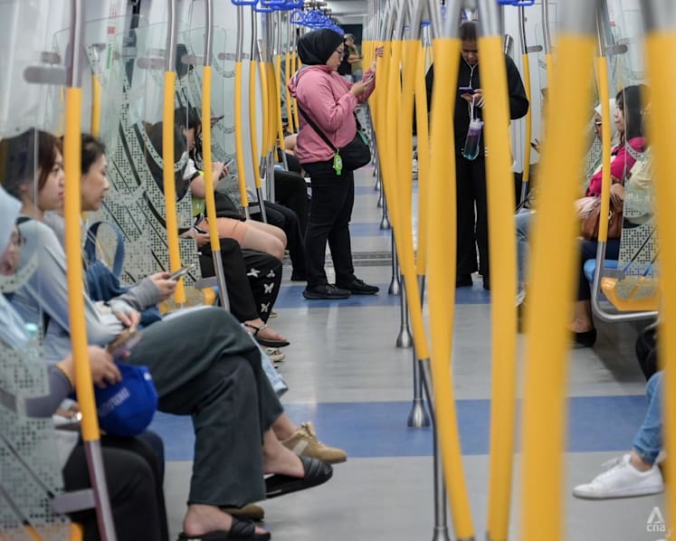 Malaysia's unemployment rate hits 11-year low amid strengthening ringgit
