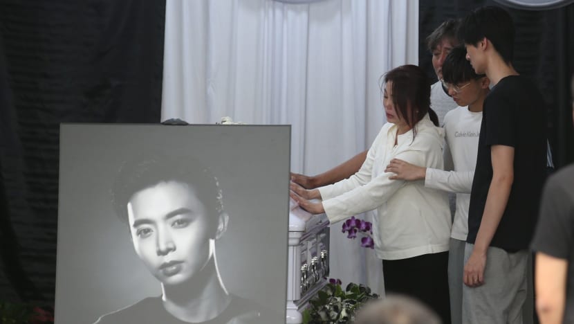 Aloysius Pang's parents, brothers pay respects as queue for wake closes