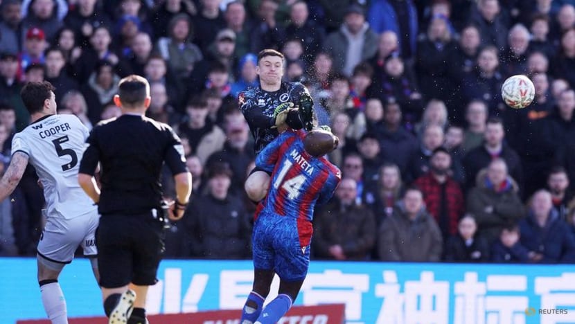 Palace's Mateta suffers serious head injury, chairman slams 'reckless challenge'