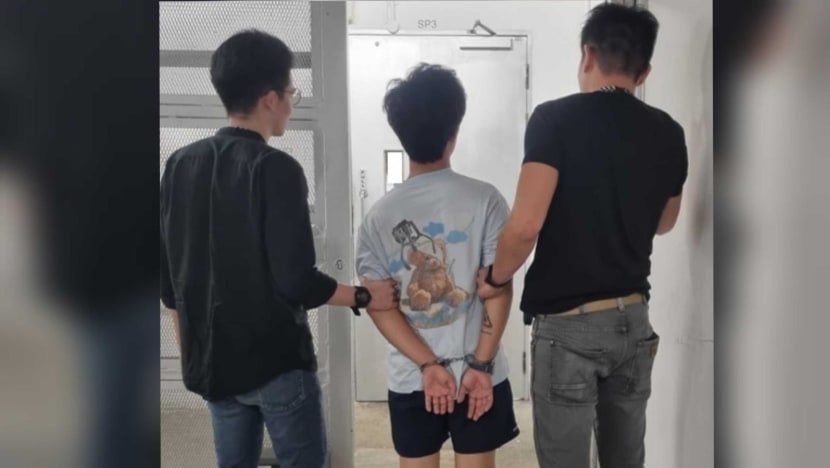 Man arrested after allegedly stealing jewellery worth S$27,000 during meetup Man arrested after allegedly stealing jewellery worth S$27,000 during meetup