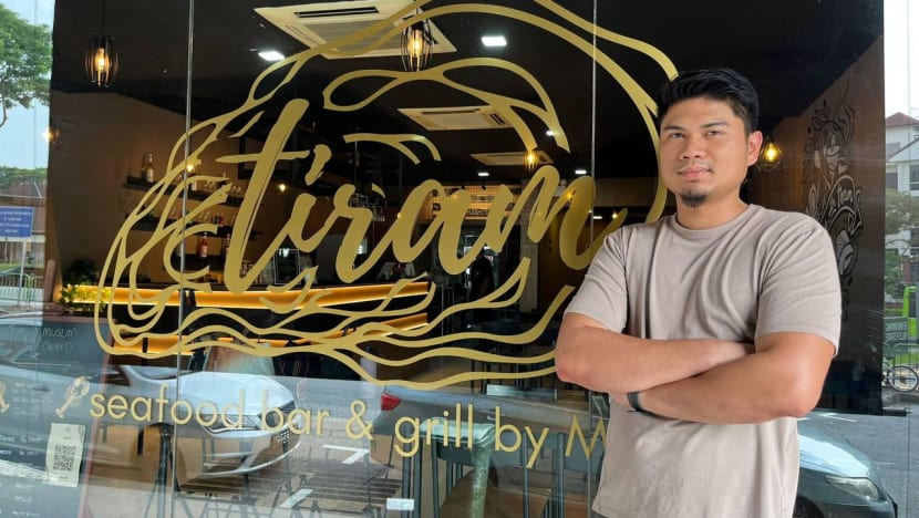 Minat terhadap makanan laut dorong lelaki ini tinggalkan kerjaya sebagai jurutera marin untuk buka restoran 