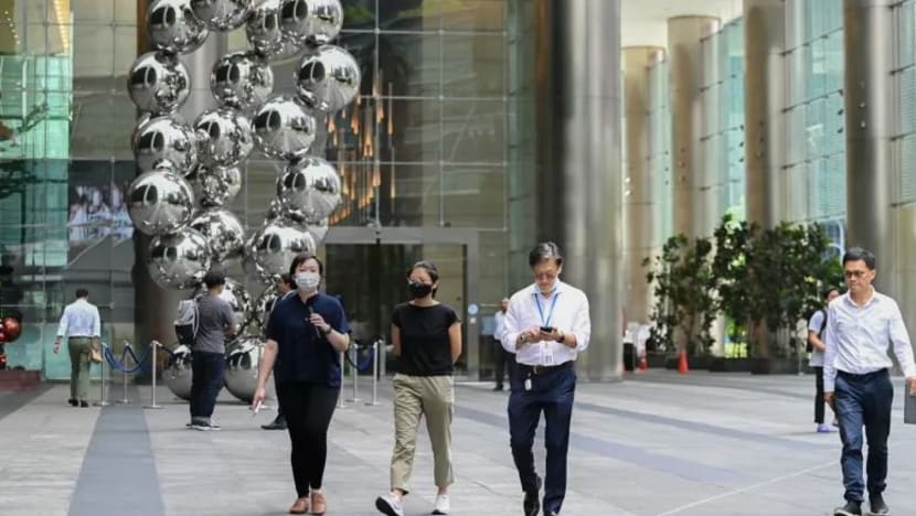 Pemerintah berusaha dapatkan semula S$86.2 juta geran COVID-19 terlebih bayar Pemerintah berusaha dapatkan semula S$86.2 juta geran COVID-19 terlebih bayar