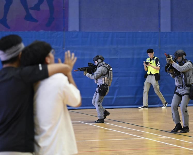 Counterterrorism exercise involving more than 40 students and police officers conducted at ITE College West 