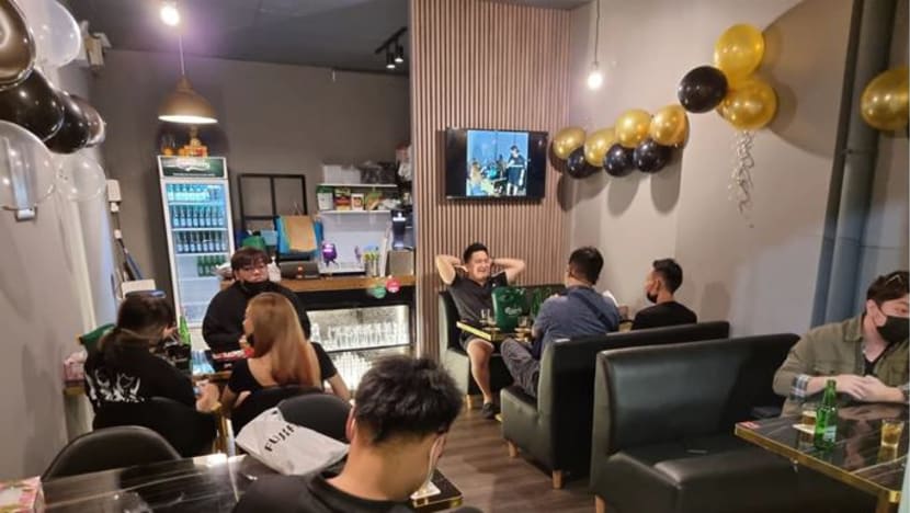 17 suspected members of unlawful societies arrested during raids on nightlife establishments