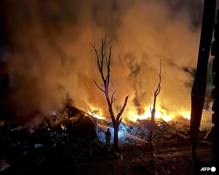 Russian barrage on Ukraine kills 9, wounds dozens