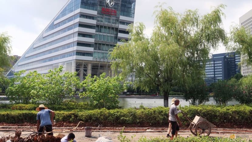 Dongfeng Motor Group at near 8-year peak on privatisation plan Dongfeng Motor Group at near 8-year peak on privatisation plan