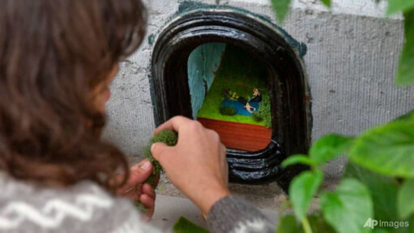 Artist gives life to Belgian boot scrapers during pandemic