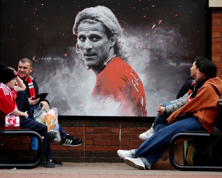 Uruguay appoint Forlan as head coach after World Cup debacle