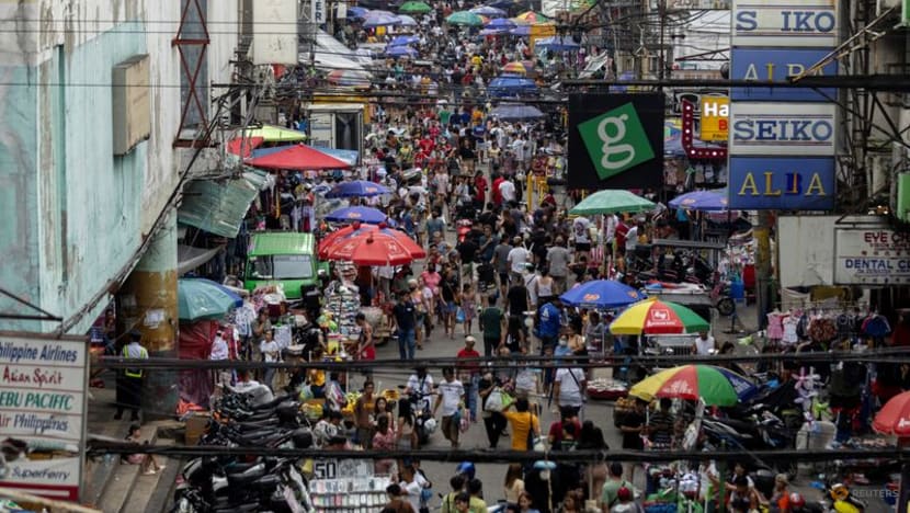 Philippine inflation at near 6-year low, paves way for rate cuts