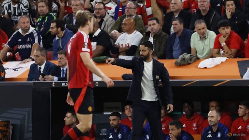 Amorim offers to quit if Man United board want new boss Amorim offers to quit if Man United board want new boss