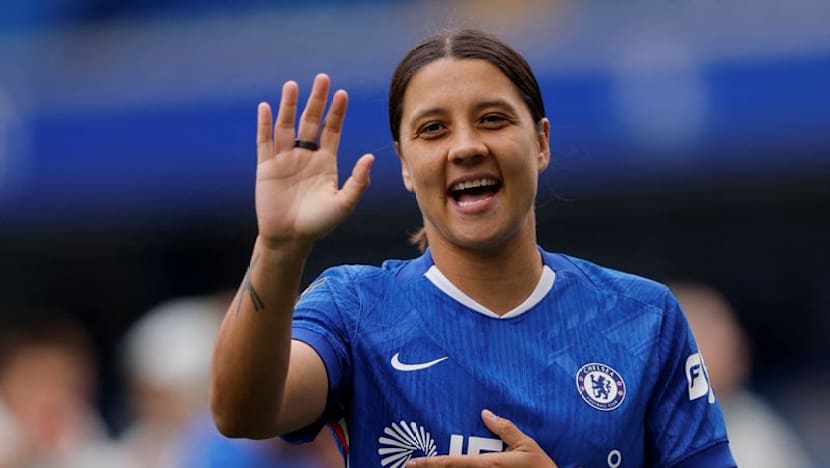 Kerr makes welcome return to NWSL with a suitcase full of medals