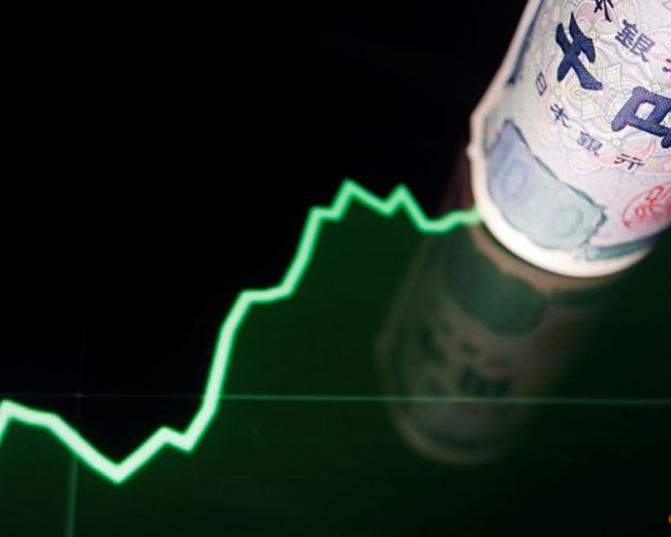 Exclusive-Japan shifts to ambush intervention tactics against yen short sellers, sources say