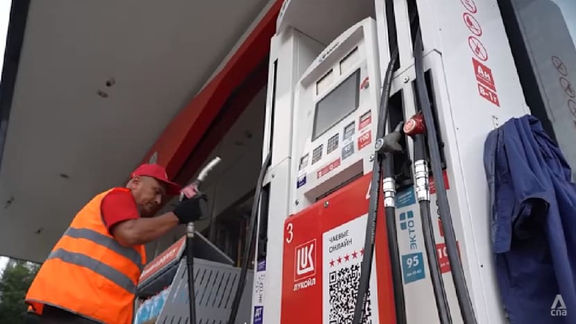 Ukraine strikes on Russian oil pipelines spark fuel shortages, drive up pump prices