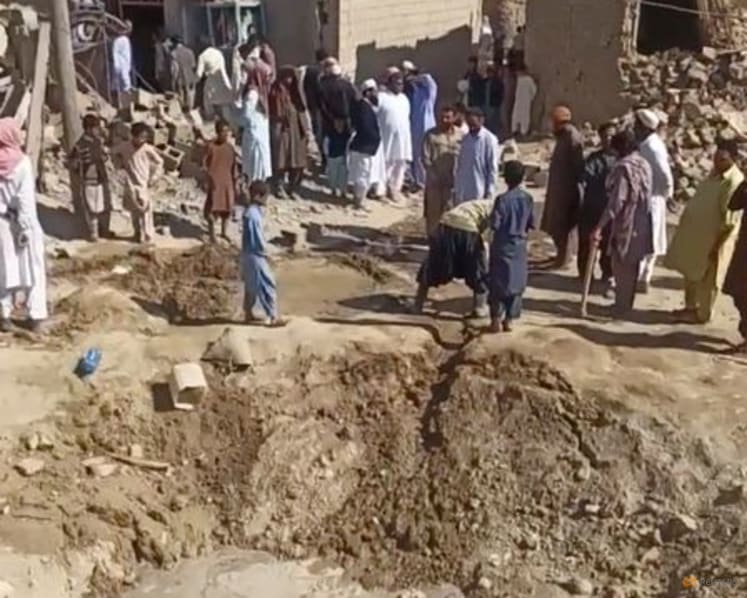 Why are Iran and Pakistan trading strikes, and are they linked to regional tensions?