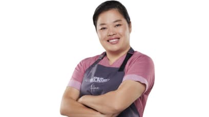 King Of Culinary Winner Embraces Kampung Spirit, Opening Up Condo To Neighbours Every Day To Try Her Food 