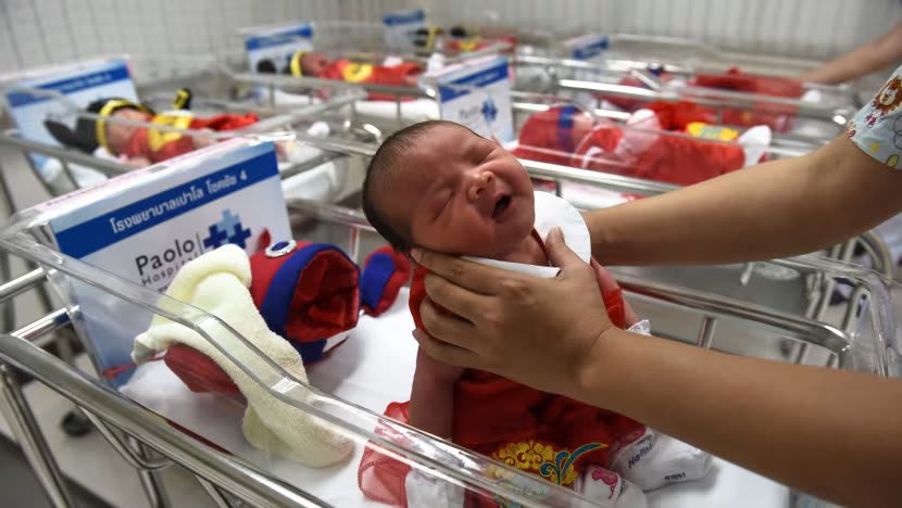 Thailand terancam jadi negara para lansia. Karena warganya malas punya anak?