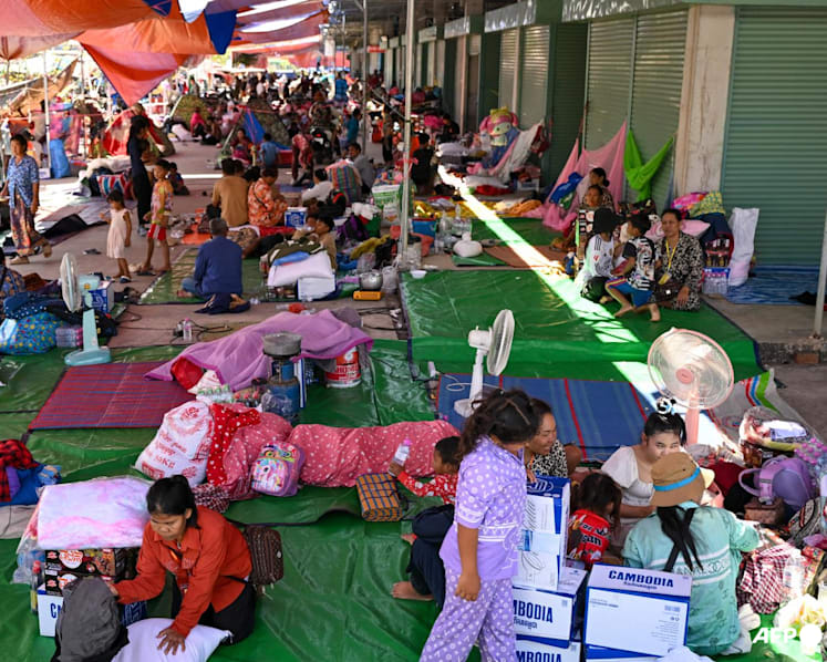 Cambodia shuts Thailand border crossings over deadly fighting