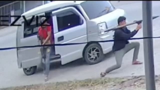 菲律宾市长车队遭火箭弹伏击 三嫌犯遭击毙