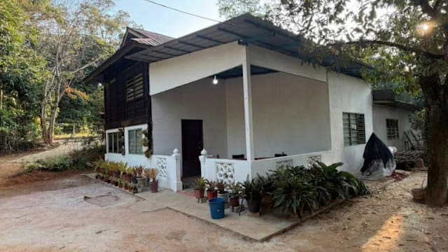 马国发生三尸案 青年弑母与继父后分尸再自刎