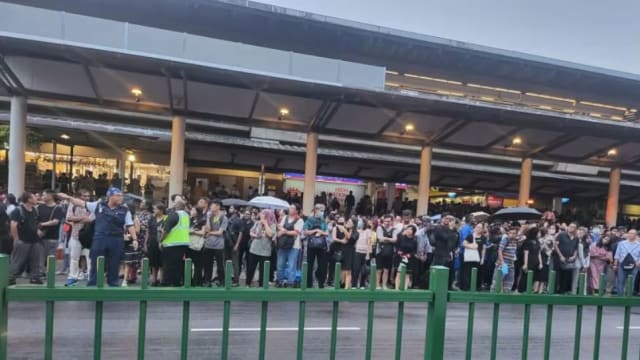 地铁南北线牵引供电系统发生故障列车已恢复正常 火势涉及轨道边电源控制箱